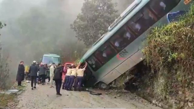 Impactante accidente de bus en Machu Picchu dejó más de 30 heridos, incluyendo 5 chilenos