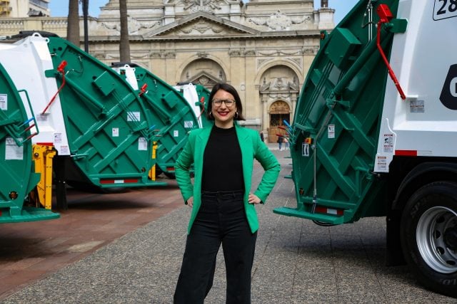 Alcaldesa Hassler renovó completa la flota con 41 nuevos camiones municipales de basura bajo su gestión 