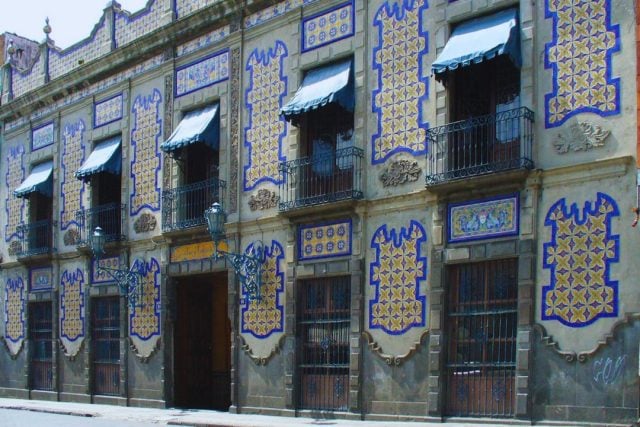 ¡Comienza la puja! Subastan casona ocupada por Uriarte Talavera en el Centro Histórico de Puebla