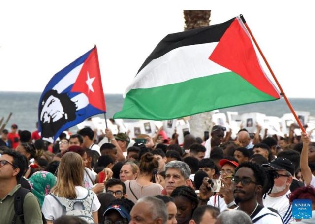 Cubanos marchan en solidaridad con Palestina