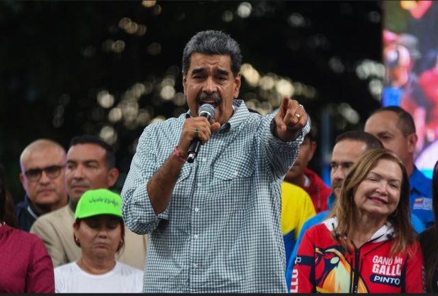 Maduro apuesta a la elección de jueces de paz para construir una «democracia comunal»