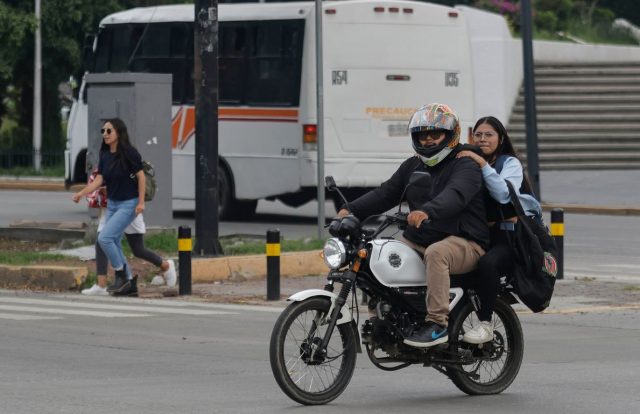 Congreso de Puebla se adhiere a iniciativa laboral para conductores y repartidores de plataforma