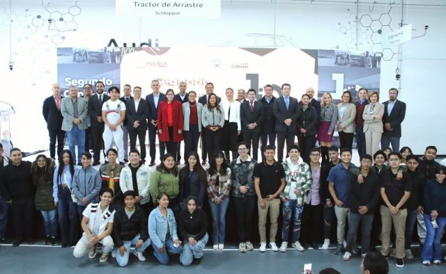 Audi reconoce al gobierno de Puebla por visión a futuro en movilidad sostenible