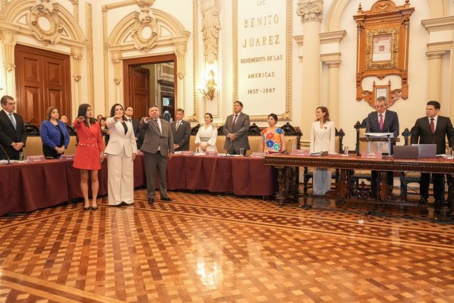 Pepe Chedraui encabeza primera sesión extraordinaria en el Cabildo de Puebla