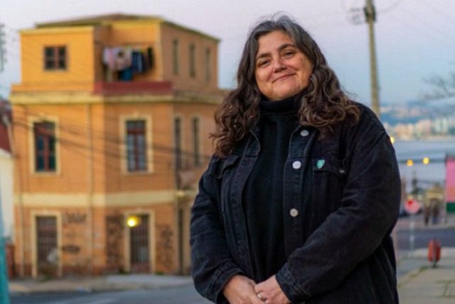 Candidata Carla Meyer se compromete a que toda persona mayor que lo necesite tendrá prótesis dentales gratuitas en Valparaíso