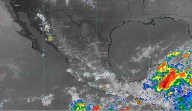 Onda tropical 26 comienza la semana con lluvias, frío y viento en México