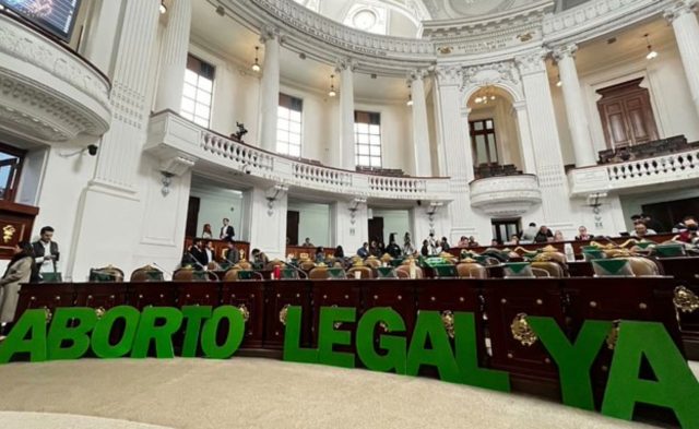 Michoacán se convierte en el estado #15 en despenalizar el aborto en México