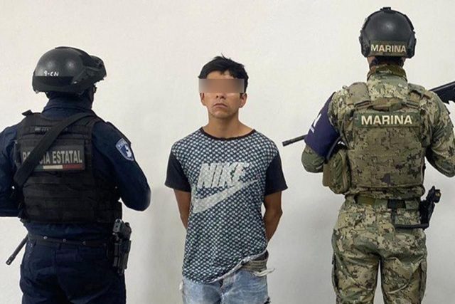 Detienen a joven en Huauchinango por la presunta portación de 21 envoltorios de mariguana