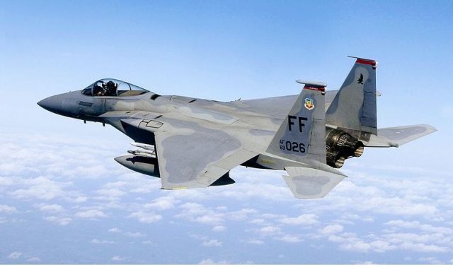 Israel firma acuerdo de 5,200 millones de dólares para compra de 25 cazas F-15