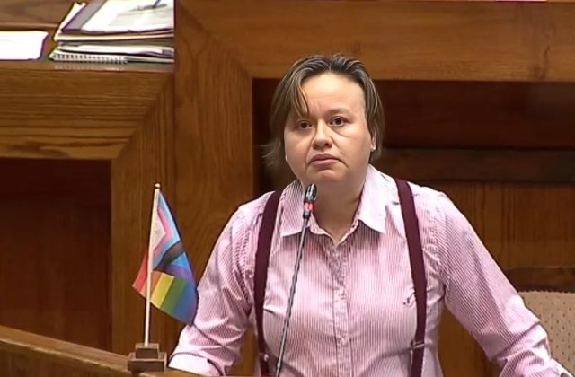 Frente Amplio suspende militancia de la diputada Marcela Riquelme tras denuncia por abuso sexual