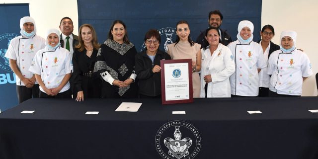 Comedor del Círculo Infantil de la BUAP recibe “Distintivo H” por parte de Turismo Puebla