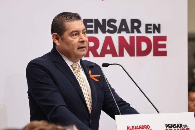 Alejandro Armenta buscará regresar fuero constitucional a diputados de Puebla