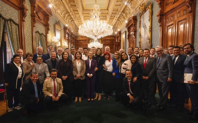 Alejandro Armenta, presente en reunión con Sheinbaum para analizar el programa IMSS Bienestar