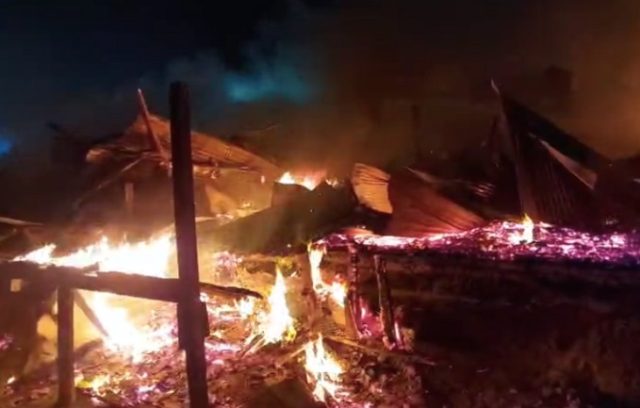 Gigantesco incendio en campamento de Antofagasta dejó 31 casas siniestradas  y 110 damnificados