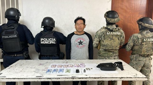 Se le cayó su mochilita con drogas en cuautlancingo