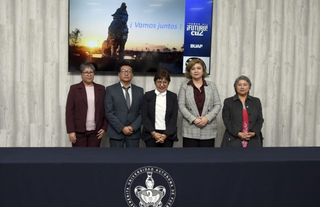 Rectora Lilia Cedillo acude al Tercer Informe de Labores del director de la Facultad de Ciencias Biológicas