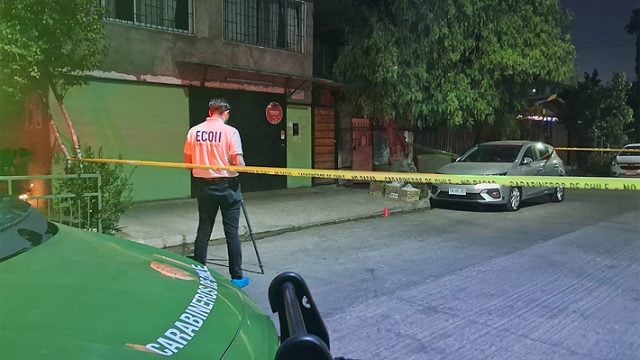 Balacera en La Cisterna dejó dos muertos y tres heridos: Victimario dijo estar motivado por un "mandato divino"