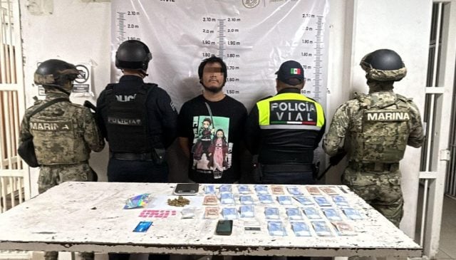 Detienen en Cuautlancingo a presunto ‘dealer’ otaku con marihuana, cristal y 28 mil pesos en efectivo