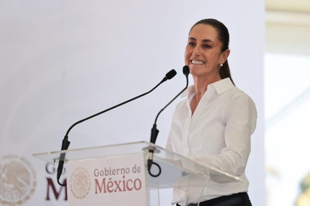 Claudia Sheinbaum invita a su informe de 100 días de gobierno este domingo