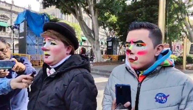 Agrupación ‘Urban Clown’ organiza marcha pacífica para reclamar su lugar en el Zócalo de Puebla