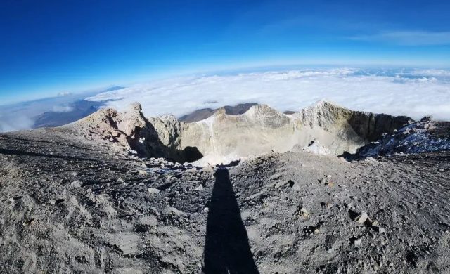 Muere alpinista neoleonés de 27 años tras intentar descenso en bicicleta desde lo alto del Citlaltépetl