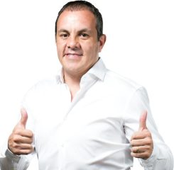 Cuahutemoc Blanco X