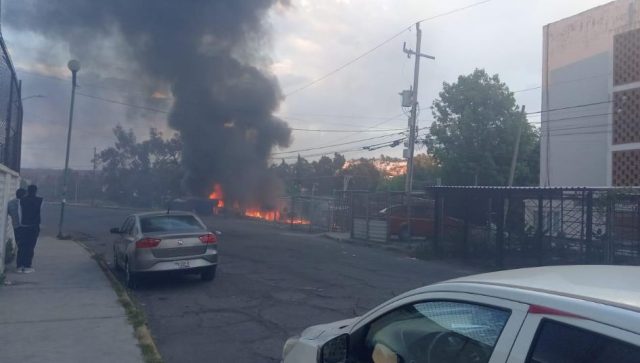 Cuerpo de bomberos extingue con éxito incendio en inmediaciones del Hospital La Margarita