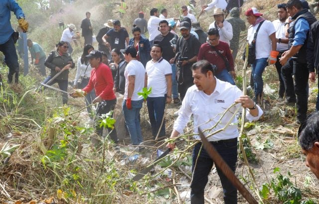 Con quinta faena comunitaria rescatamos valores y principios del humanismo: Alejandro Armenta