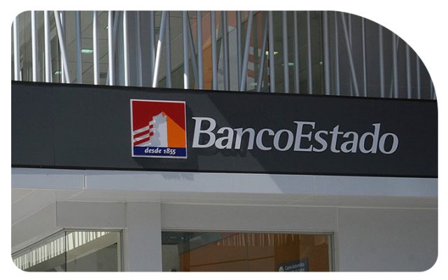 Caos en BancoEstado: furia de clientes, memes virales y amenaza de demanda colectiva por fallas masivas