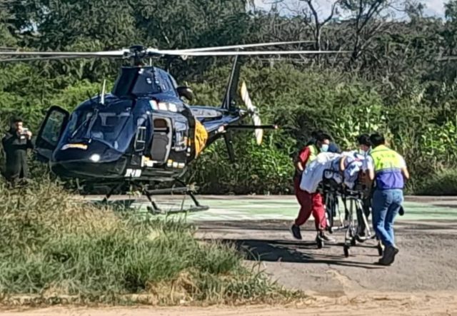 Reporta SUMA traslado exitoso de embarazada desde Acatlán al Hospital de la Mujer en Puebla