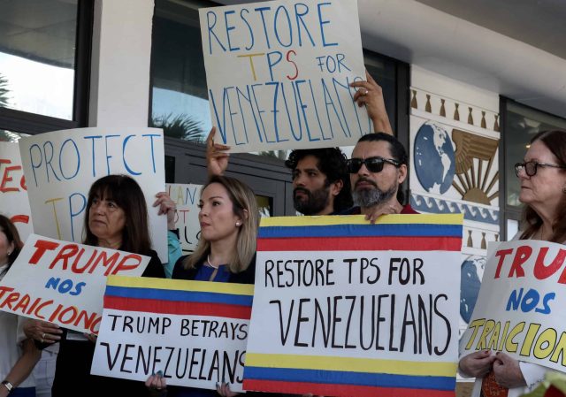 Trump revoca estatus legal a más de 500 mil cubanos, haitianos y venezolanos