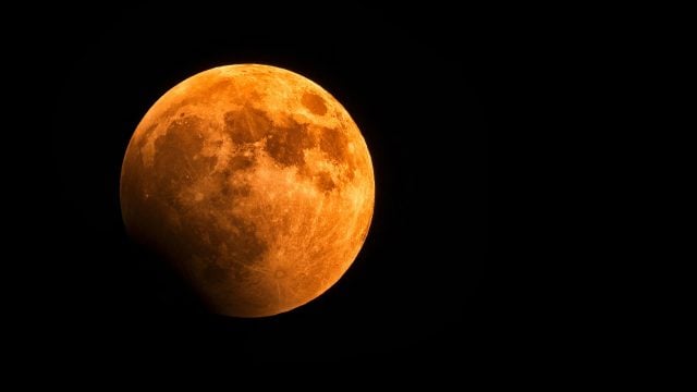 Eclipse total de Luna: el cielo se pintará de rojo y no necesitarás telescopio para verlo