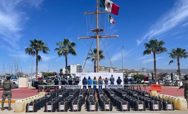 Marina incauta más de cuatro toneladas de cocaína en Baja California Sur