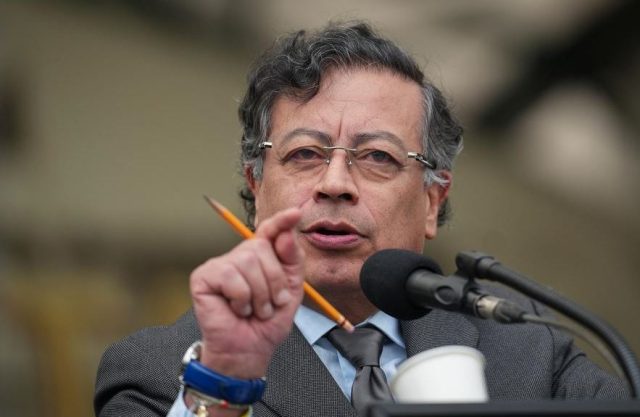 Petro denuncia que disidencias de las FARC colaboran con cárteles mexicanos del narcotráfico