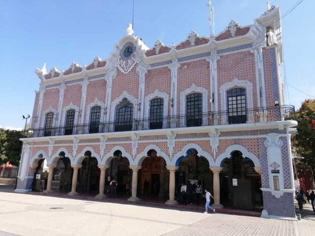 Tehuacán prevé gastar hasta 800 mil pesos en la restauración de murales del Palacio Municipal